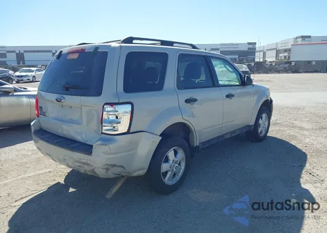 2009 Ford Escape Xlt from USA, damaged, VIN 1FMCU03729KA03800